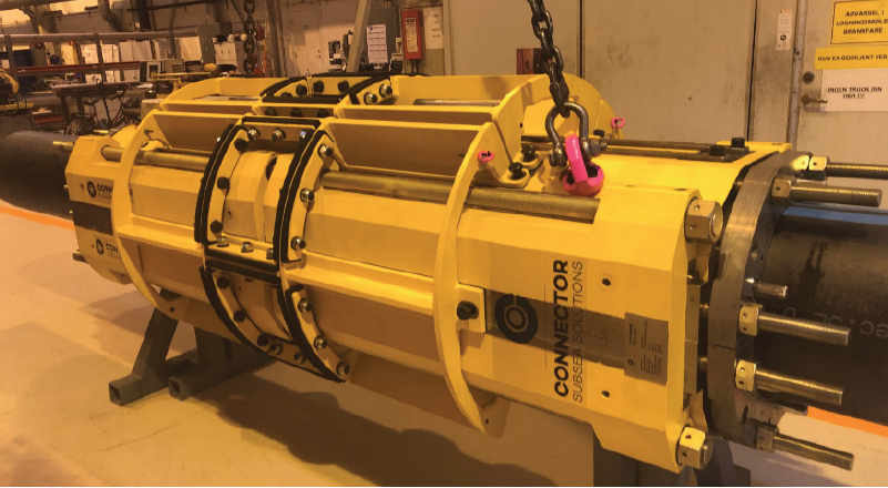 MORGRIP® conductor repair clamp assembled on test frame, showing end bolting.